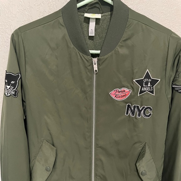 Adidas NEO Zip Up Jacket. Size is XL Youth or Woman Medium PERFECT Condition. - Picture 3 of 9